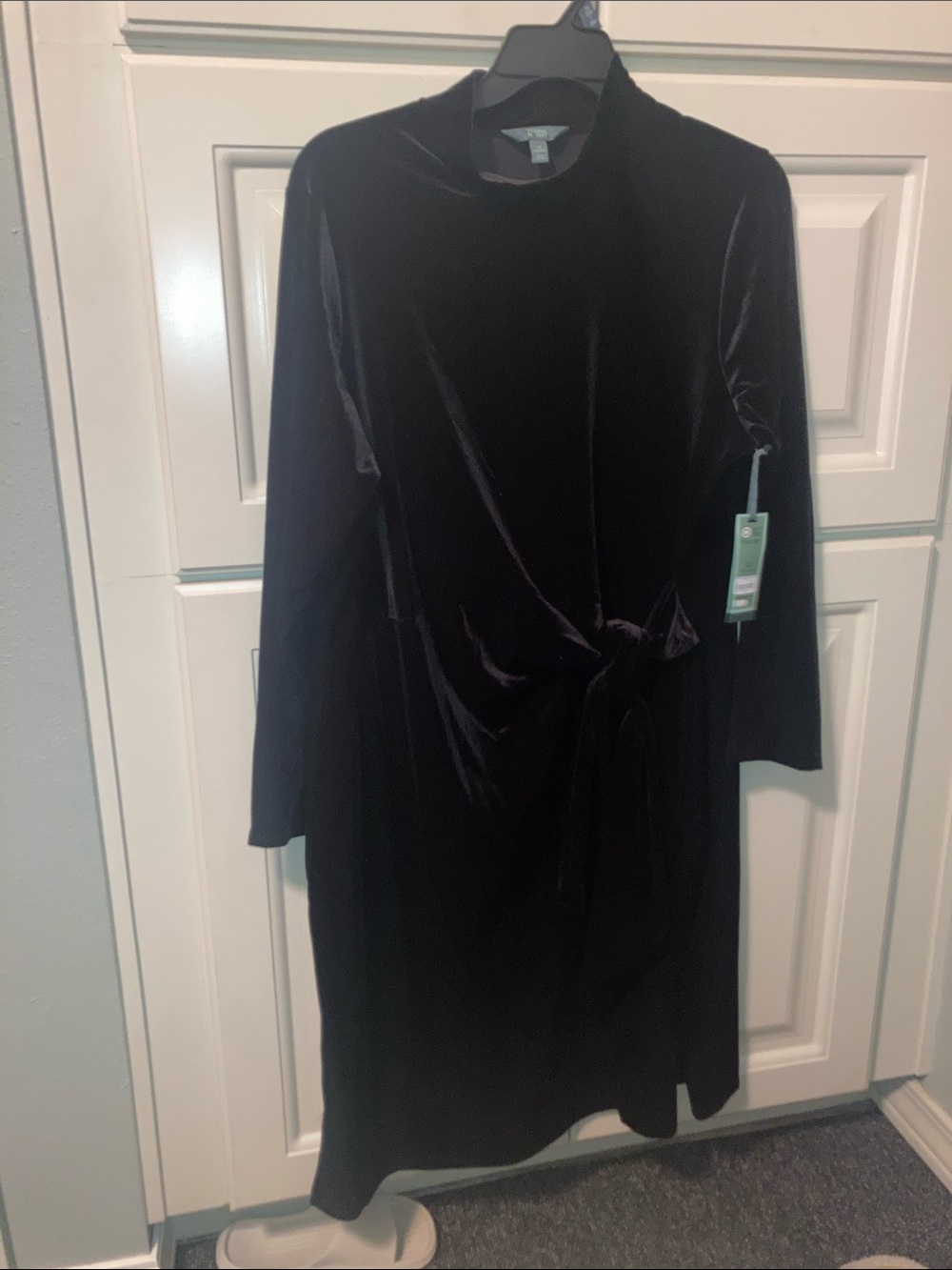 Terra & Sky Black Velvet Long-Sleeve Knot Dress